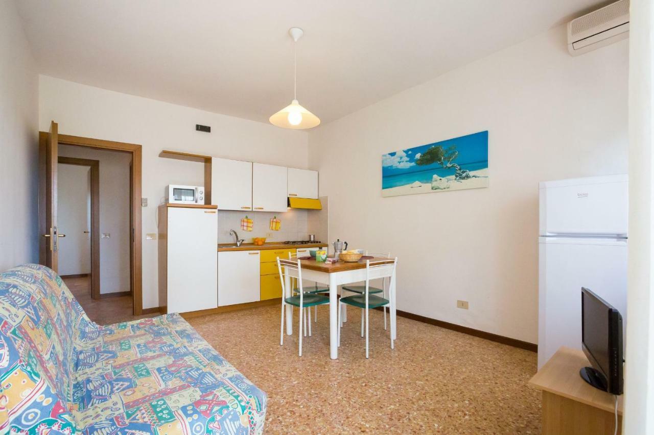 Residence Cristallo Каорле Екстериор снимка