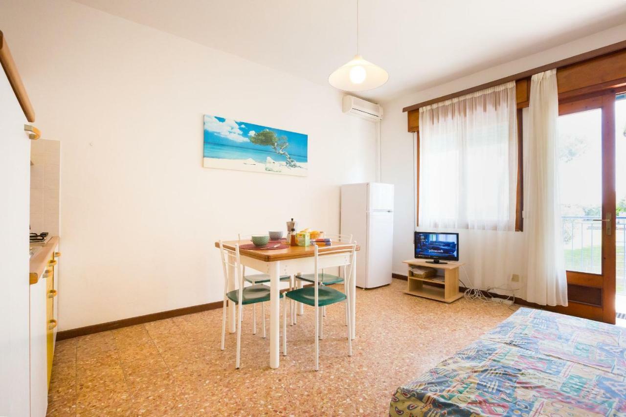 Residence Cristallo Каорле Екстериор снимка